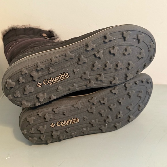 NWOT Columbia Sportswear Women's Heavenly Omni-Heat Lace Up Black Winter Boots 8 - Picture 9 of 10